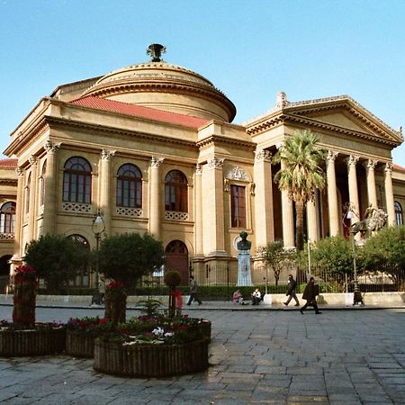 Garibaldi Rooms 29 - Piazza Marina A Palermo - In Pieno Centro. Exterior foto